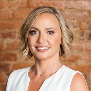 Meet your Posher, Becky